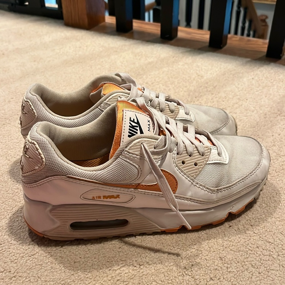 Women’s Air Max 90 SE ‘Phantom Light Curry’